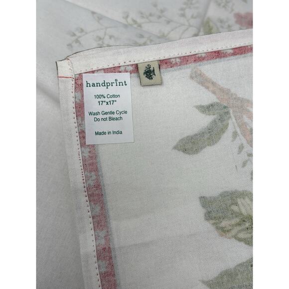 Red Floral Cloth Dinner Napkins Set of 4 17x17 Cotton - Picture 3 of 6